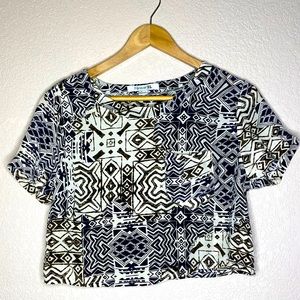 Forever 21 Cropped short sleeve shirt